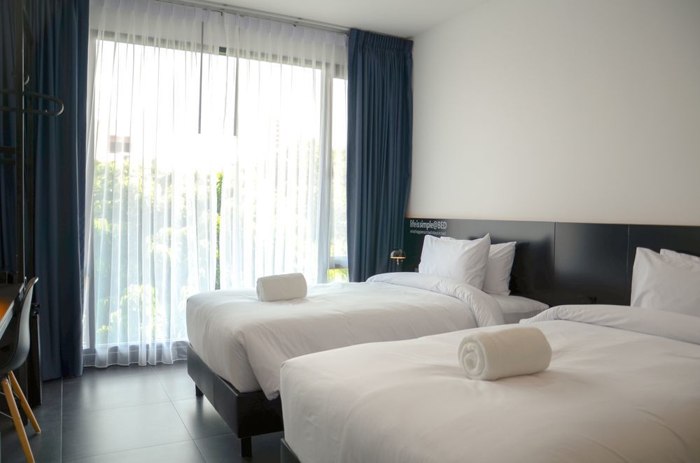 Отель Bed Chiangmai Gate- Adults Only Чиангмай Экстерьер фото
